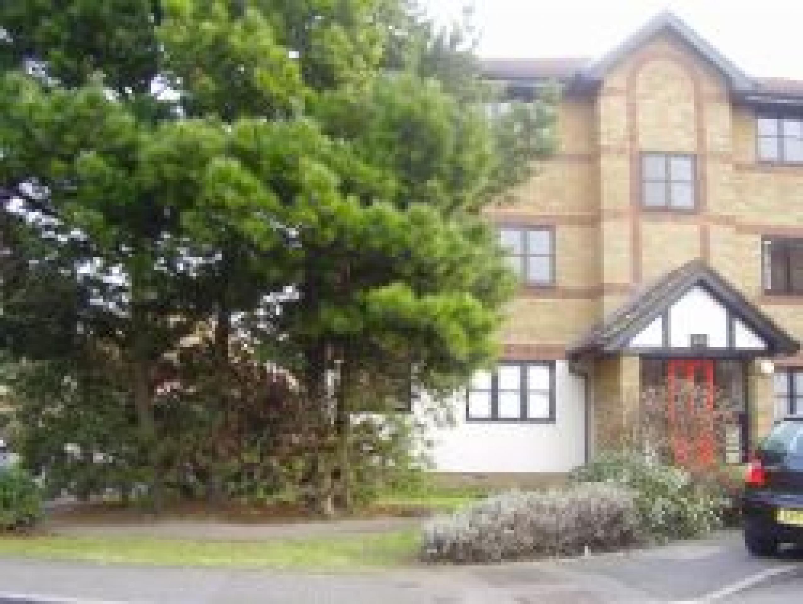 			1 Bedroom, 1 bath, 1 reception Flat			 Woodvale Way, CRICKLEWOOD NW2 NW2